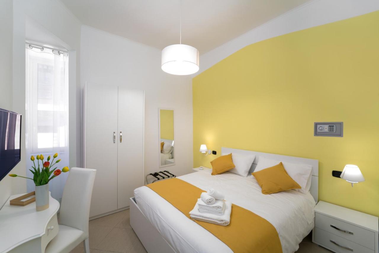 Suite & Luxury Rooms Palazzo Diomede Carafa Nápoles Exterior foto