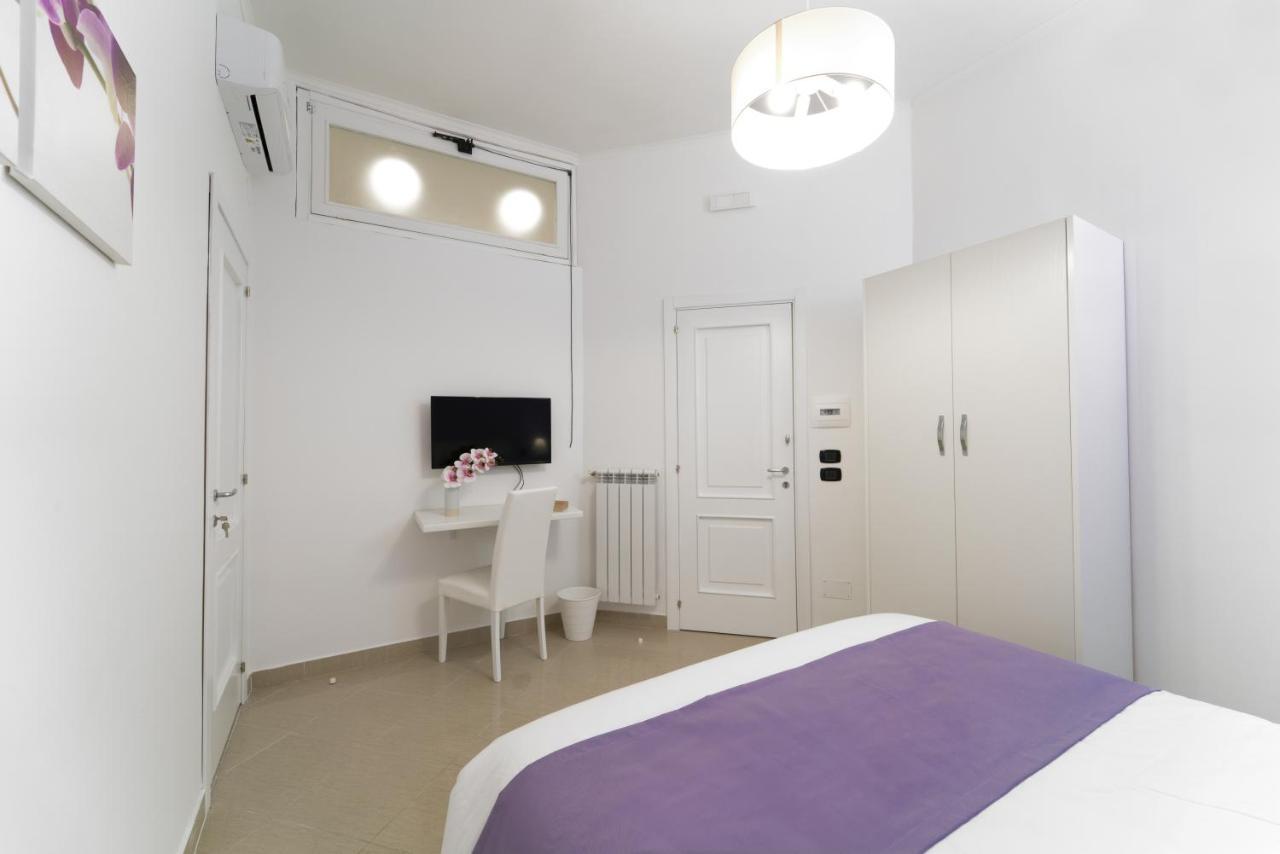 Suite & Luxury Rooms Palazzo Diomede Carafa Nápoles Exterior foto