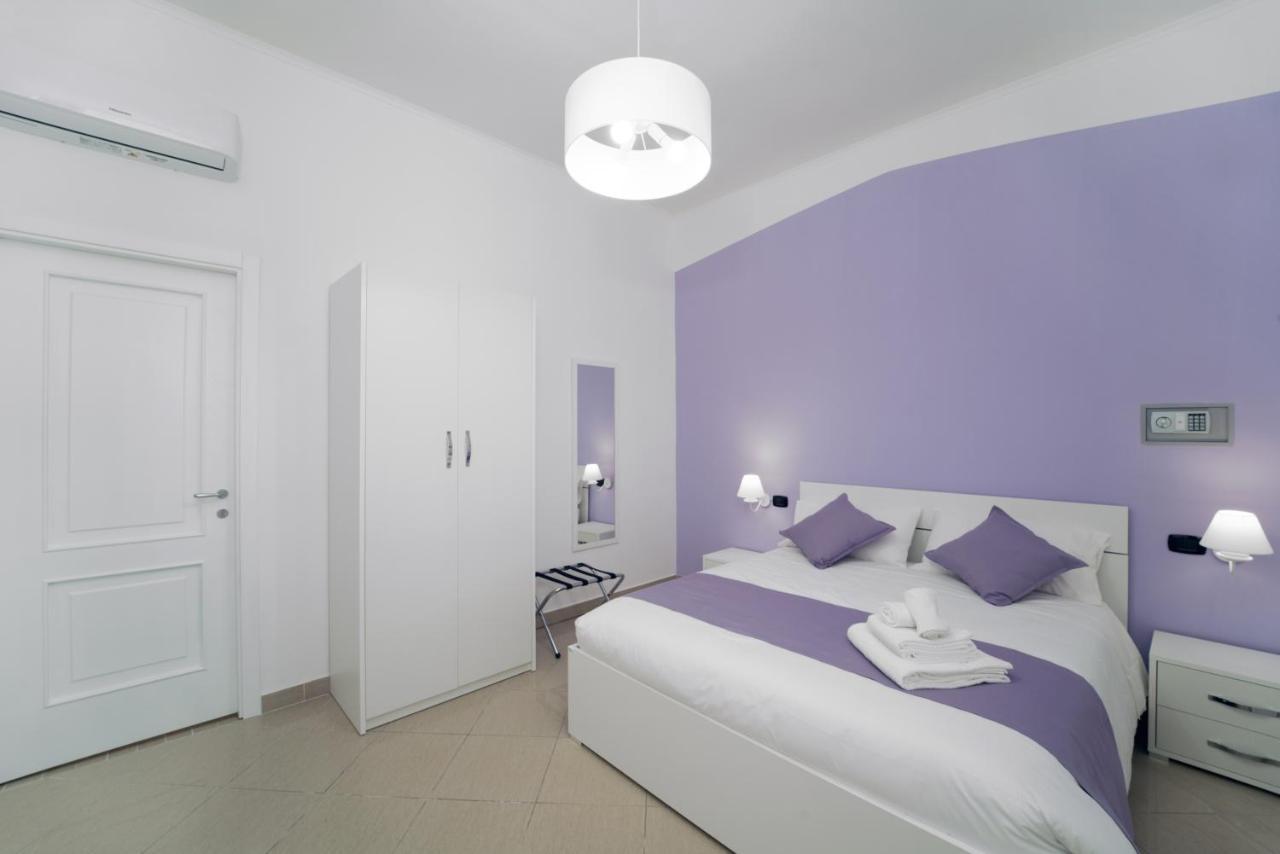 Suite & Luxury Rooms Palazzo Diomede Carafa Nápoles Exterior foto