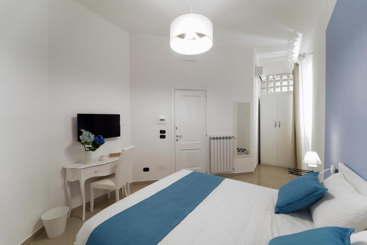 Suite & Luxury Rooms Palazzo Diomede Carafa Nápoles Exterior foto
