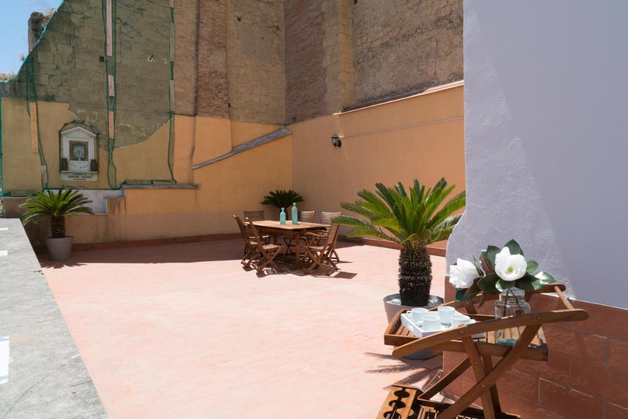 Suite & Luxury Rooms Palazzo Diomede Carafa Nápoles Exterior foto