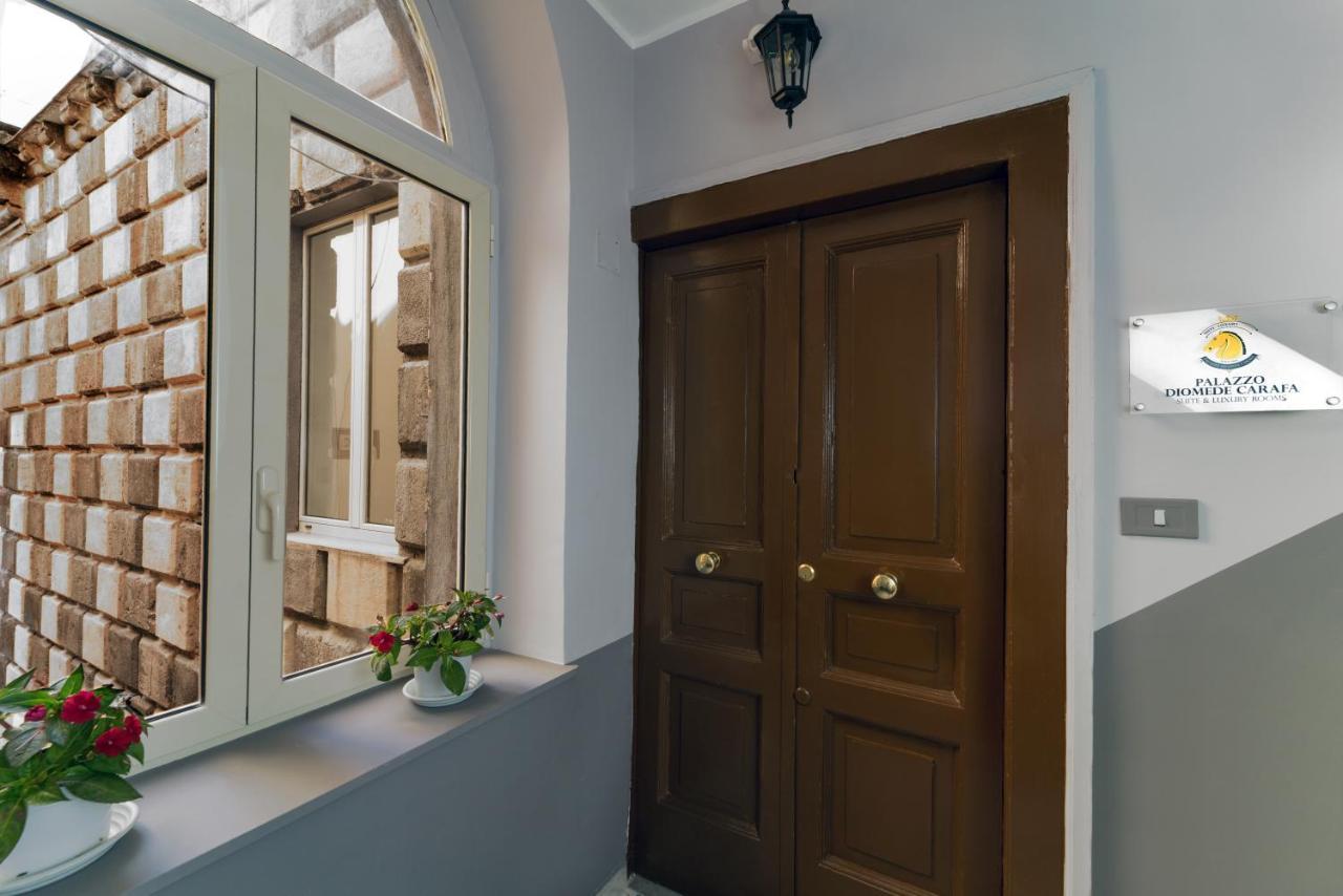 Suite & Luxury Rooms Palazzo Diomede Carafa Nápoles Exterior foto